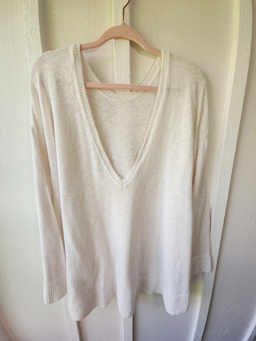 FREE PEOPLE Free-est Deep V-Neck Pullover Sweater Knit Cream Oversized Size Med